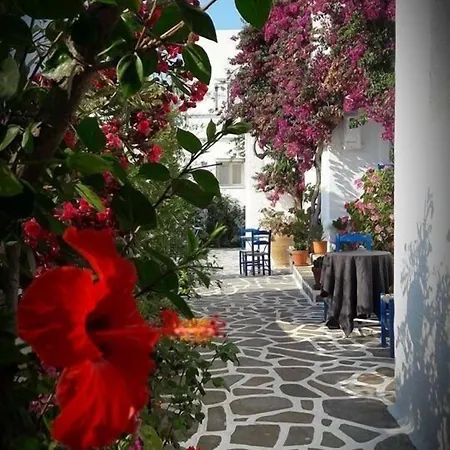 Pelagos Aparthotel