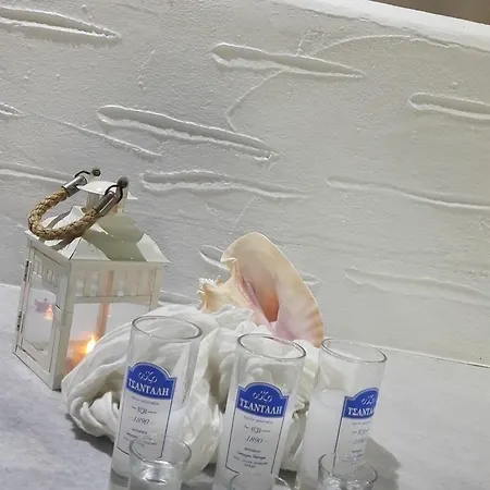 佩拉格斯一室公寓酒店 Páros