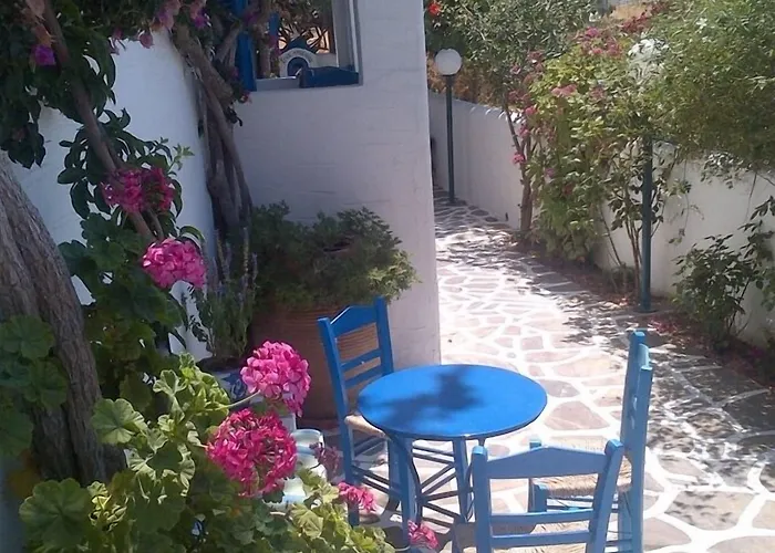 Pelagos Aparthotel 4*